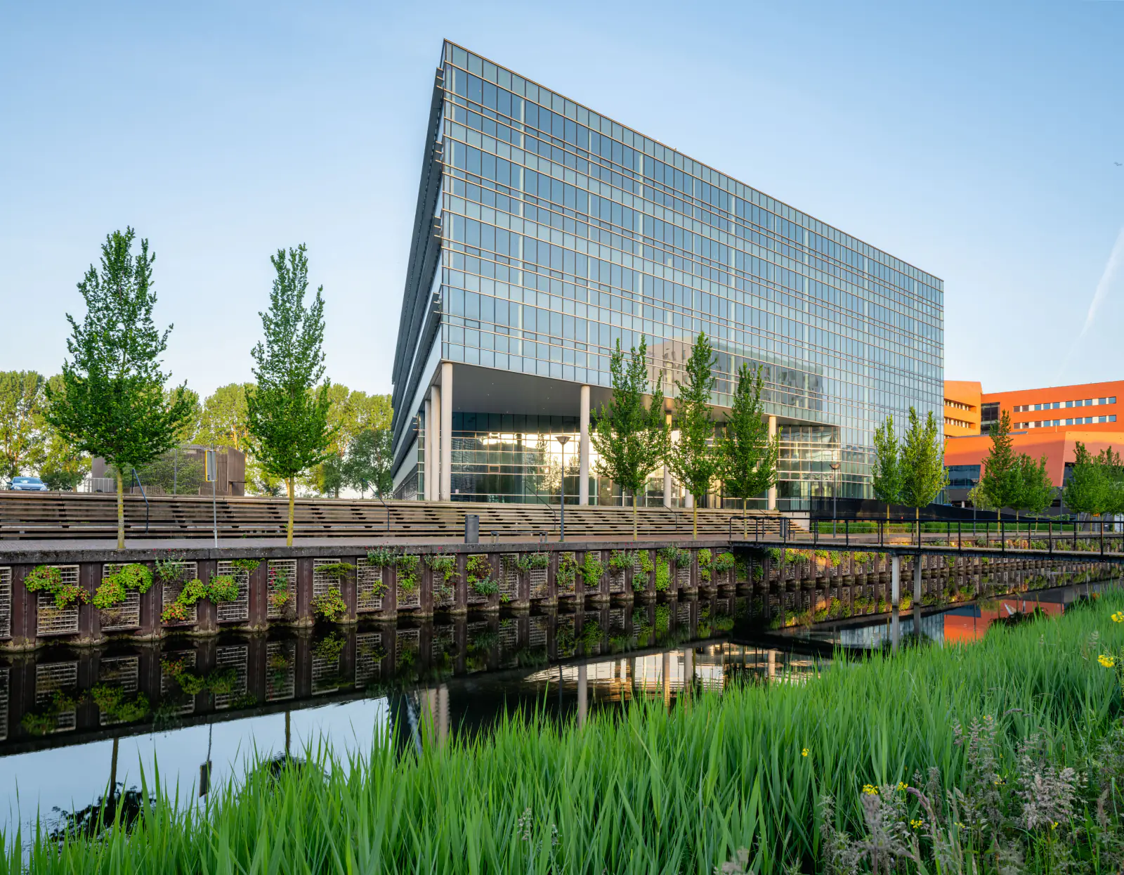 The NOA building at Taurusavenue 111, seen across the water